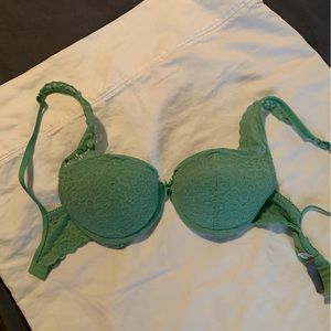 Aerielace bra size 32B